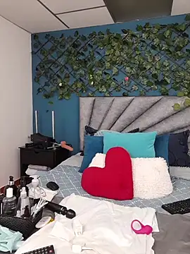 Grey Lorenz11 online show from 03-05-26, 09:16