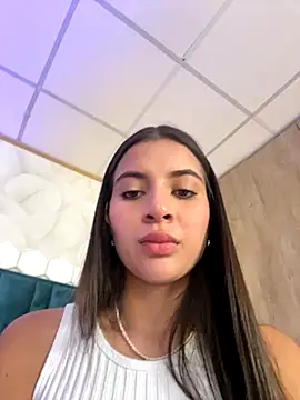 Snapshot of AnitaKariri chatting on 09-17-25, 08:49 AnitaKariri online show from 09-17-25, 08:49