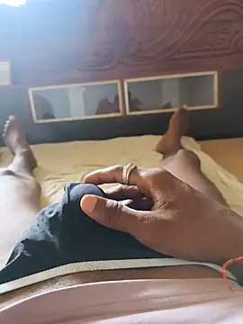 Snapshot of Sun_x3_ju chatting on 09-18-25, 07:32 Sun x3 ju online show from 09-18-25, 07:32