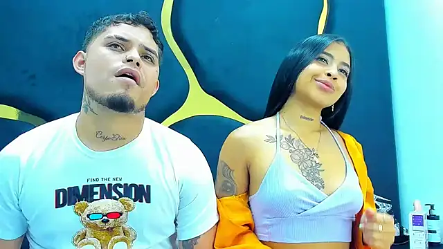 Snapshot of MelissaAndZeuss chatting on 02-07-25, 08:01 MelissaAndZeuss online show from 02-07-25, 08:01