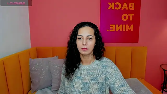 Linda Insatiable online show from 03-10-25, 01:34