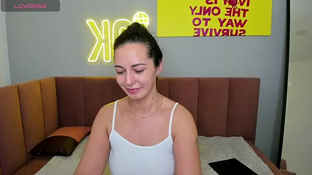 Linda Insatiable online show from 03-21-25, 04:39