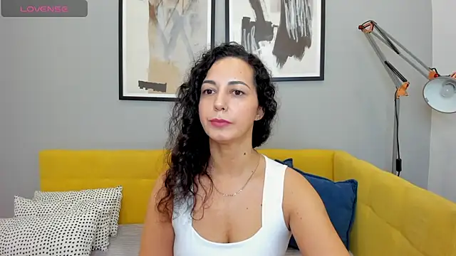 Linda Insatiable online show from 03-22-25, 01:22