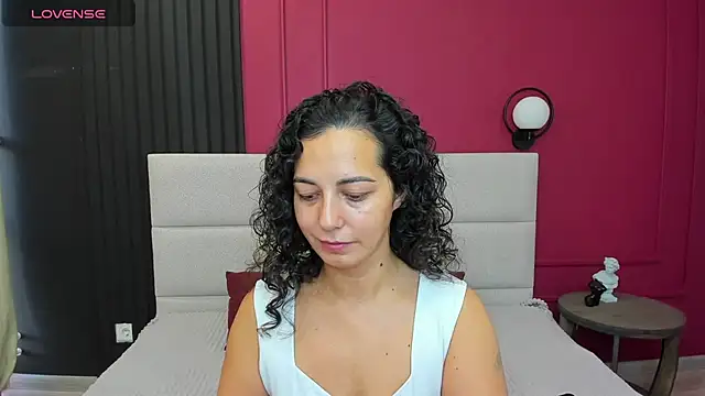 Linda Insatiable online show from 09-26-25, 01:20