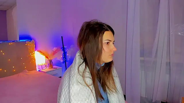 Laura Leee online show from 02-05-26, 06:07