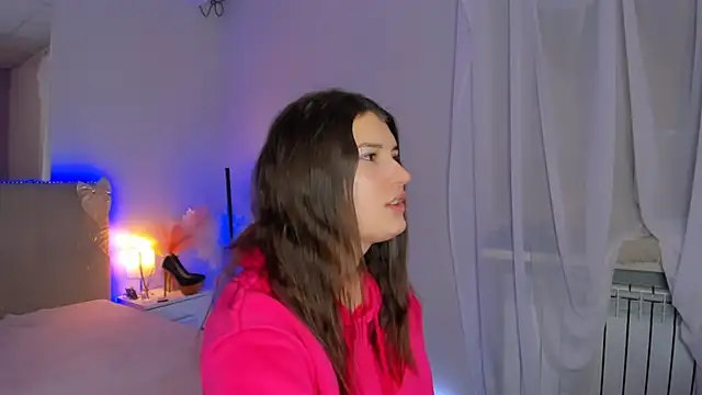 Laura Leee online show from 02-12-26, 06:08