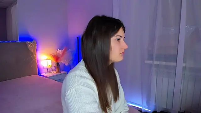 Laura Leee online show from 02-21-26, 06:14