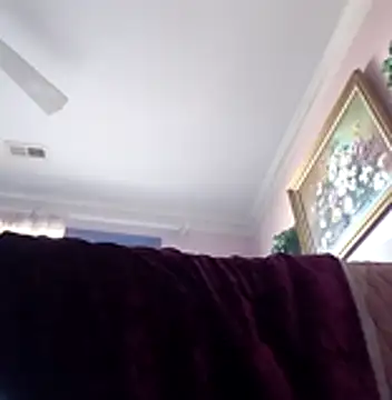 Snapshot of vanscr1 chatting on 03-08-26, 02:21 vanscr1 online show from 03-08-26, 02:21