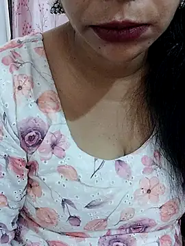 Urmila bhabhii online show from 04-15-26, 03:13