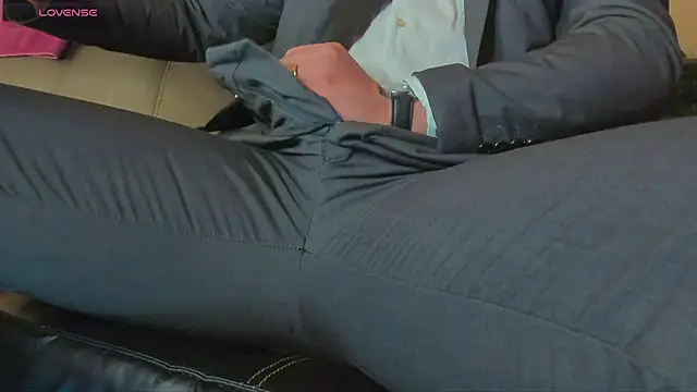 MrLonely02 online show from 01-05-25, 11:44