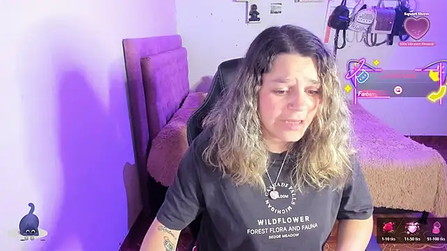 Sabrina Hall  online show from 11-29-25, 03:09