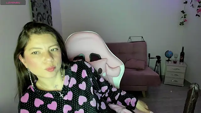 Snapshot of Susana_garcia_ chatting on 03-07-25, 06:35 Susana garcia  online show from 03-07-25, 06:35