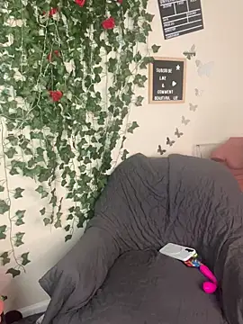 butterflybootyy online show from 01-14-25, 08:31