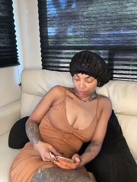 butterflybootyy online show from 09-18-25, 06:21