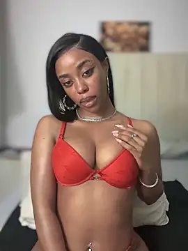 Snapshot of BhadBhad_Kitty chatting on 09-18-25, 11:23 BhadBhad Kitty online show from 09-18-25, 11:23