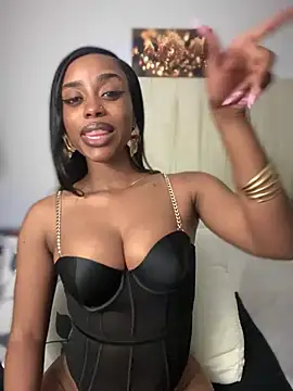 Snapshot of BhadBhad_Kitty chatting on 09-20-25, 10:44 BhadBhad Kitty online show from 09-20-25, 10:44