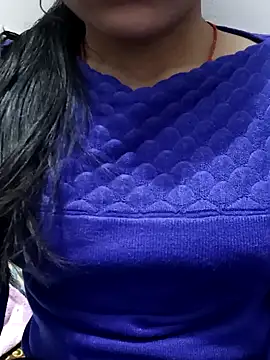 Snapshot of Riyu_05 chatting on 12-14-24, 10:34 Riyu 05 online show from 12-14-24, 10:34