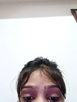 Snapshot of Riyu_05 chatting on 02-20-25, 10:05 Riyu 05 online show from 02-20-25, 10:05