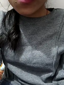 Snapshot of Riyu_05 chatting on 02-26-25, 10:47 Riyu 05 online show from 02-26-25, 10:47