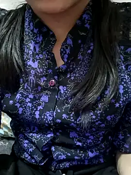 Snapshot of Riyu_05 chatting on 03-20-25, 10:54 Riyu 05 online show from 03-20-25, 10:54