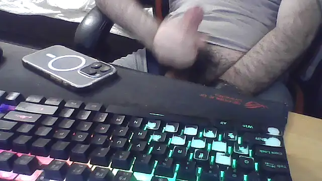 Snapshot of squiddy_69 chatting on 09-12-25, 05:13 squiddy 69 online show from 09-12-25, 05:13