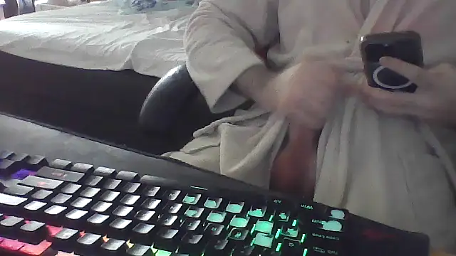 Snapshot of squiddy_69 chatting on 09-25-25, 01:48 squiddy 69 online show from 09-25-25, 01:48