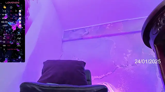 Snapshot of Dani_Sweet_Ts chatting on 01-24-25, 05:21 Dani Sweet Ts online show from 01-24-25, 05:21