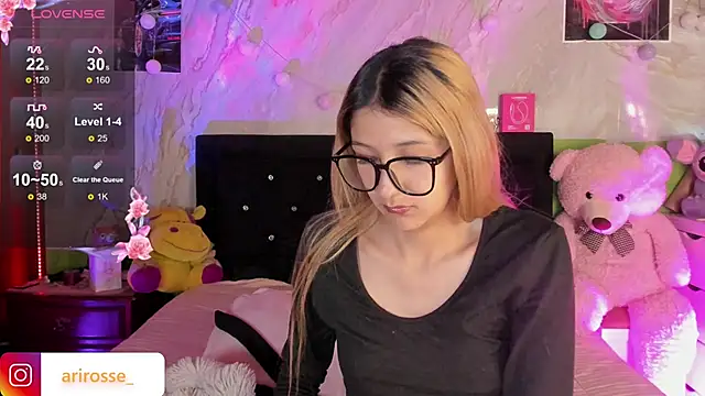 Snapshot of ariana_rosse__ chatting on 11-25-25, 07:41 ariana rosse online show from 11-25-25, 07:41