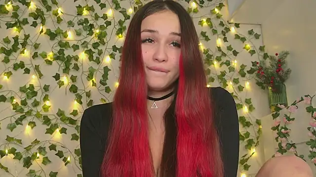 Brenda M00n online show from 12-28-24, 06:40