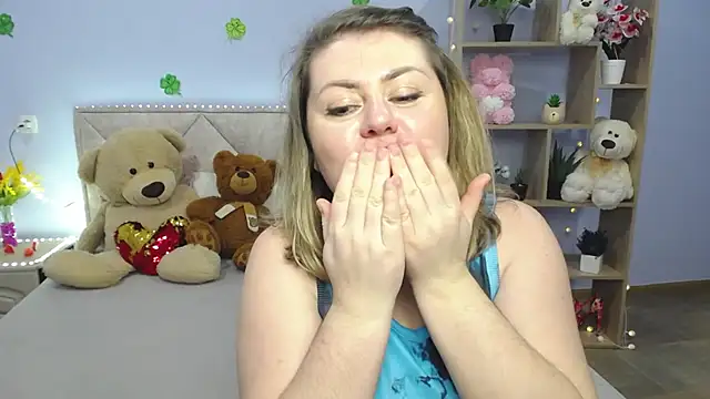 ZannaDreil online show from 03-14-25, 10:07