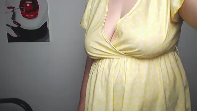 ZannaDreil online show from 05-27-26, 01:57