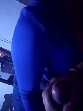 SINUECASTILLO online show from 02-13-25, 04:39