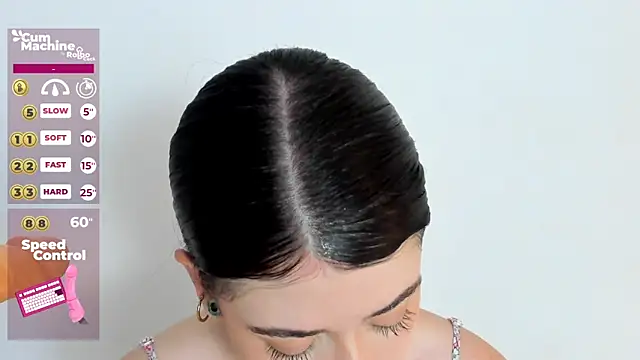 Snapshot of melody_suarez chatting on 12-18-24, 10:35 melody suarez online show from 12-18-24, 10:35