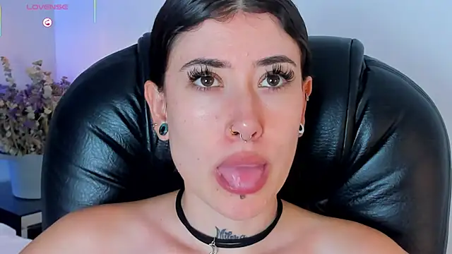 Snapshot of melody_suarez chatting on 03-02-25, 10:16 melody suarez online show from 03-02-25, 10:16