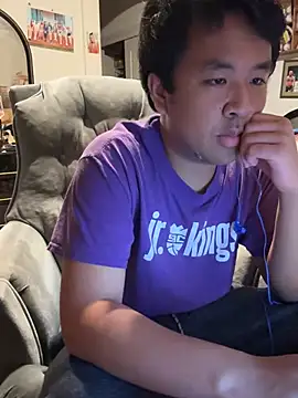 Snapshot of bigasianloads25 chatting on 01-15-25, 05:29 bigasianloads25 online show from 01-15-25, 05:29