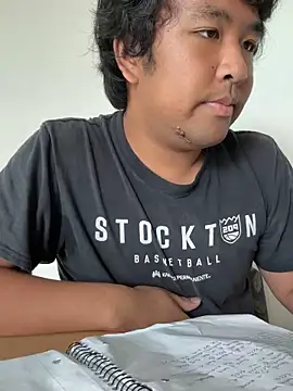 Snapshot of bigasianloads25 chatting on 03-17-25, 10:06 bigasianloads25 online show from 03-17-25, 10:06