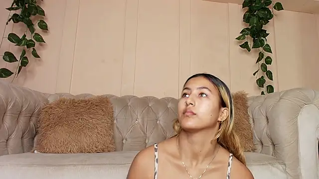 miranda villa online show from 10-23-25, 12:37