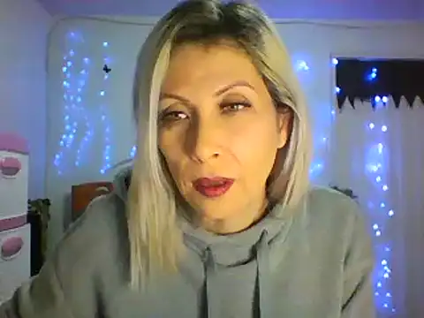 alixia81 online show from 03-09-25, 11:46