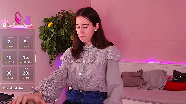 Belle Via online show from 09-10-25, 03:56