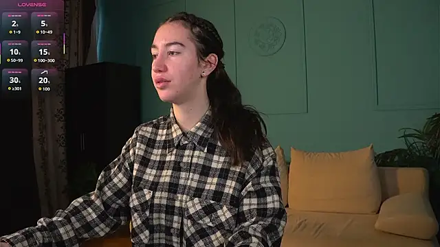 Belle Via online show from 03-09-26, 10:41