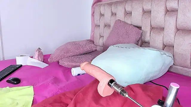 Roxy-Smith online show from 04-19-26, 10:34