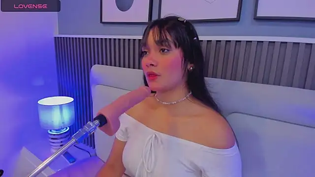 Yuyis Williams online show from 12-14-24, 03:51