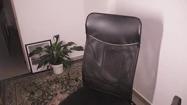 Tony Hoffa online show from 04-18-26, 01:31