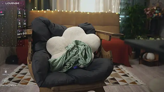 Feral Berrry  online show from 02-13-25, 09:30