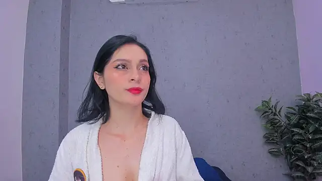 Tiffany mendez online show from 12-19-25, 12:23