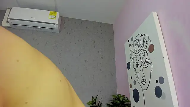 Tiffany mendez online show from 03-12-26, 12:11