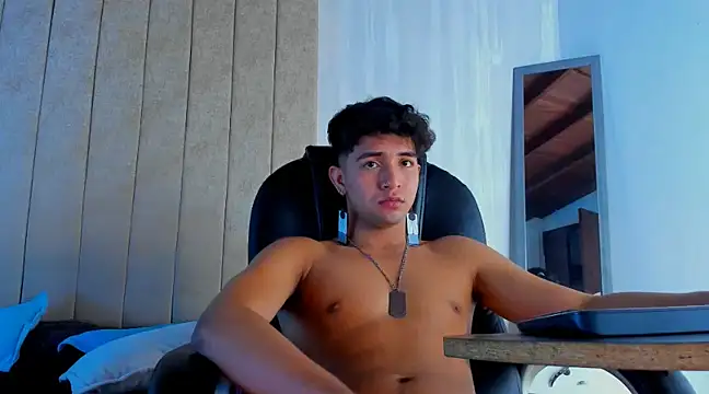 Snapshot of Muichiro_tokito1 chatting on 03-19-25, 07:18 Muichiro tokito1 online show from 03-19-25, 07:18