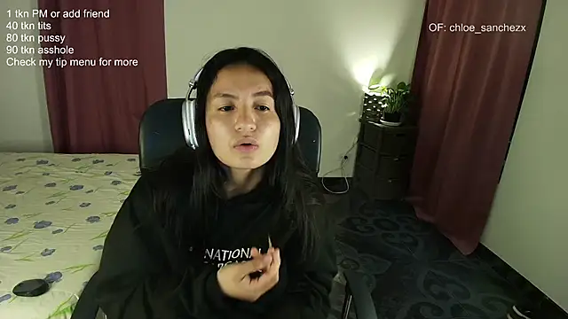 ChloeSanchezx online show from 02-27-26, 12:10