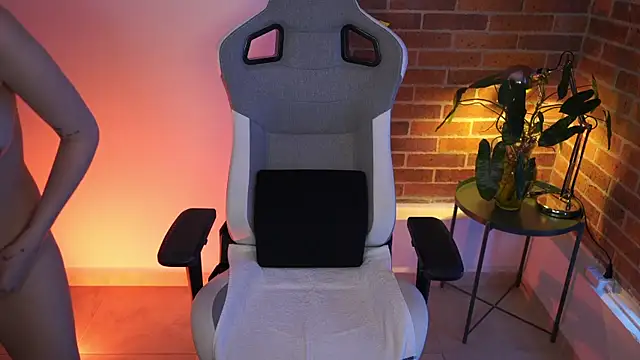 anyacutex online show from 01-18-25, 07:37