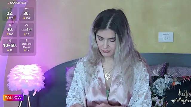 Sarah-Hart online show from 02-08-25, 05:51